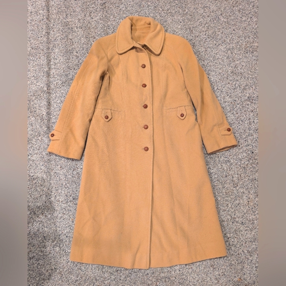 VTG Wool long coat. Size 10. 43 inches long. Classic, Preppy.